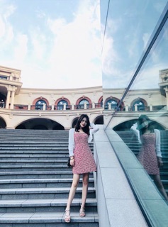 Váy 2s hoạ tiết hoa nhí