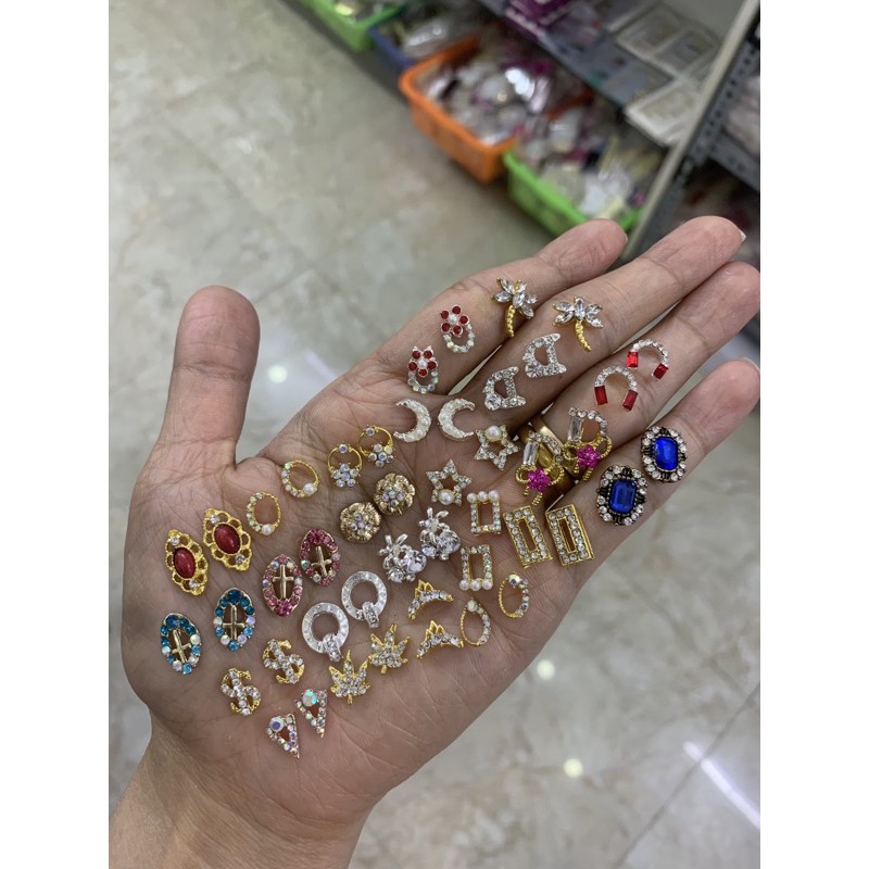 set charm 46 viên