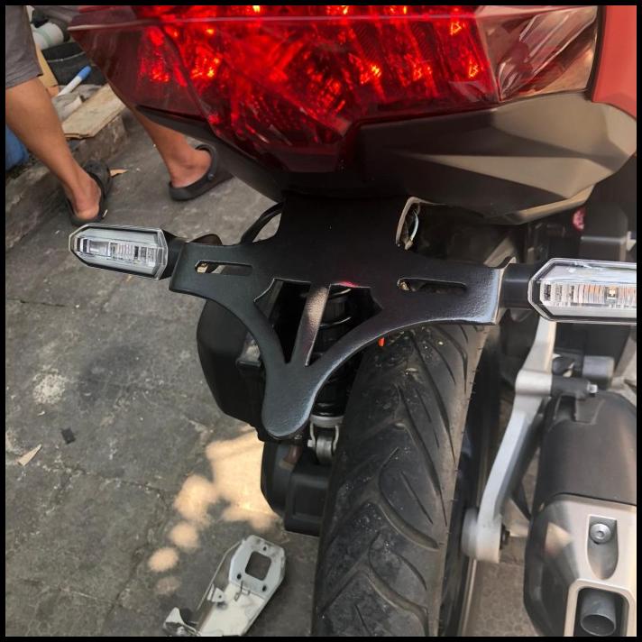 Khung Gắn Biển Số Xe Gọn Gàng Cho Vario 125 Vario 150 Mới