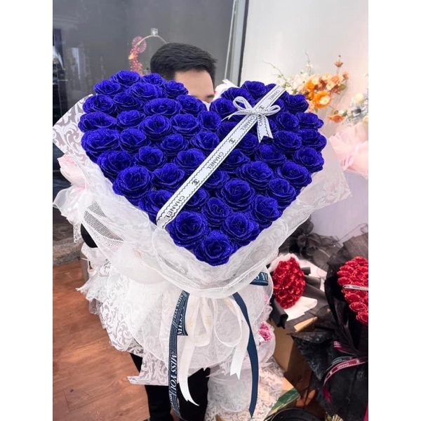 Bó Hoa 50 Bông Nhũ Xanh Cao Cấp Hình Trái Tim