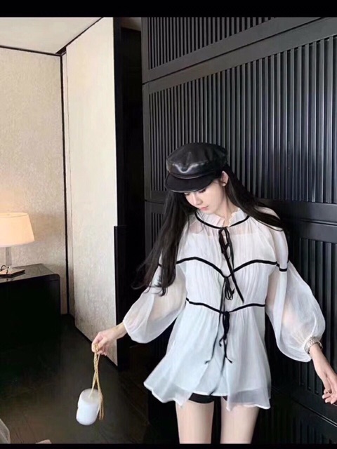 Áo trắng tay bồng tiểu thư dáng dấu quần hot hit ❌hàng QC loại 1❌❌