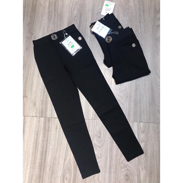 Quần legging FF khuy tròn