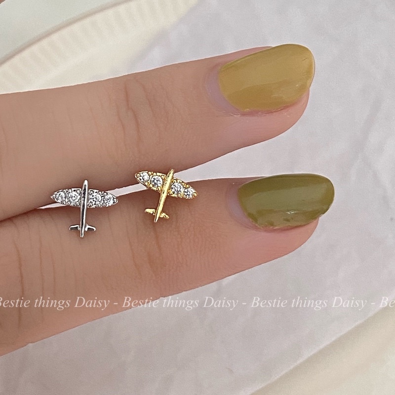 Khuyên tai thép y tế hình máy bay