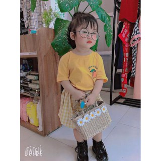 Giỏ cói mini bé.