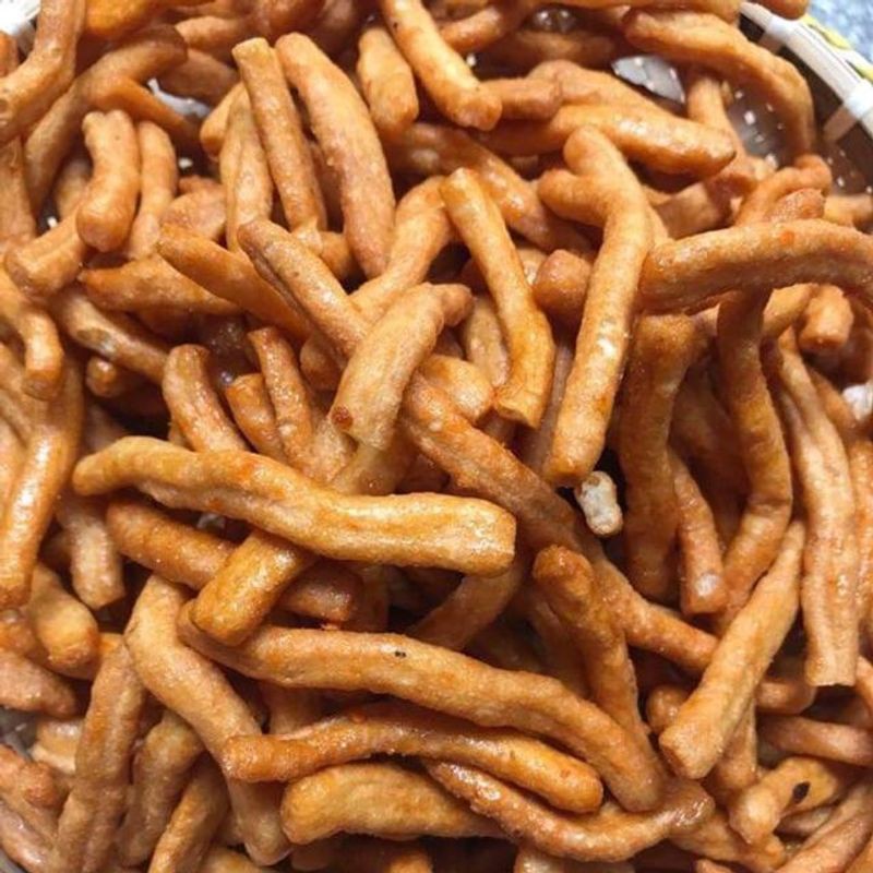 500gr Bánh que cay siêu giòn vị cay mặn ngọt