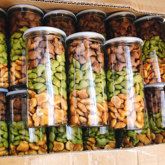 Bánh Gấu Kem Sữa Mix 3 Vị Ăn Vặt Tuổi Thơ Lon Pet 420G