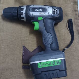 Máy khoan ozito cdl 018