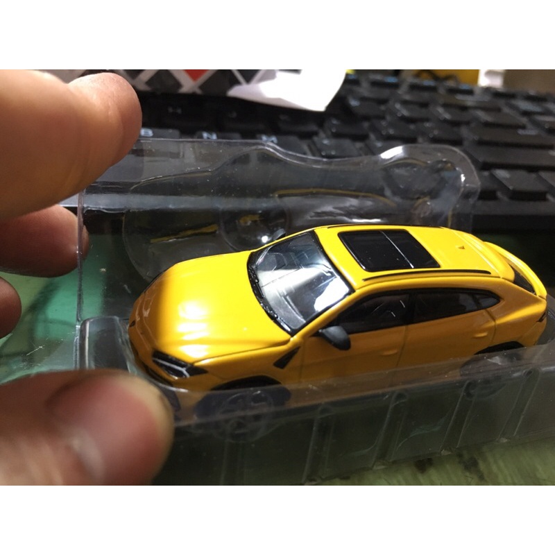 1:64 lamborghini urus