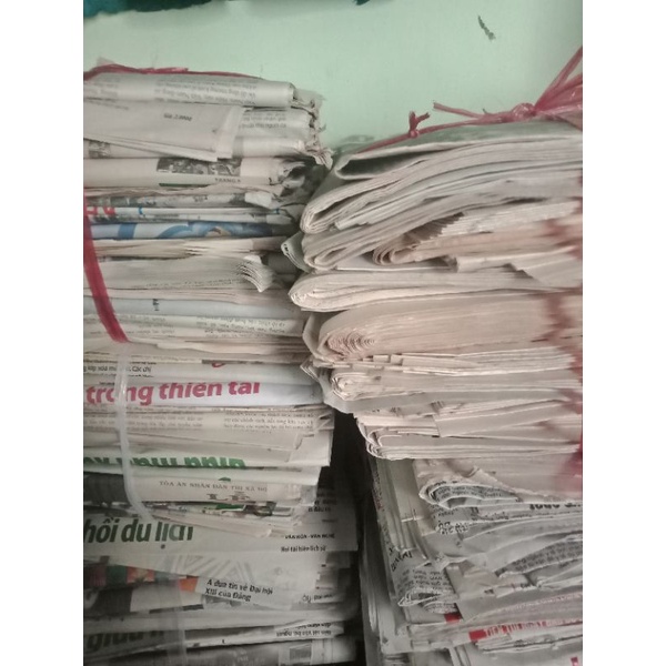 Giấy báo cũ chèn hàng, gói quà