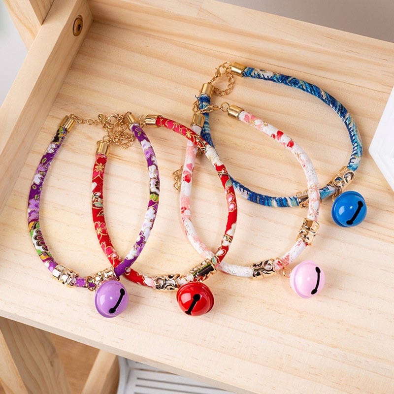 Vòng cổ handmade thổ cẩm kèm chuông chó mèo