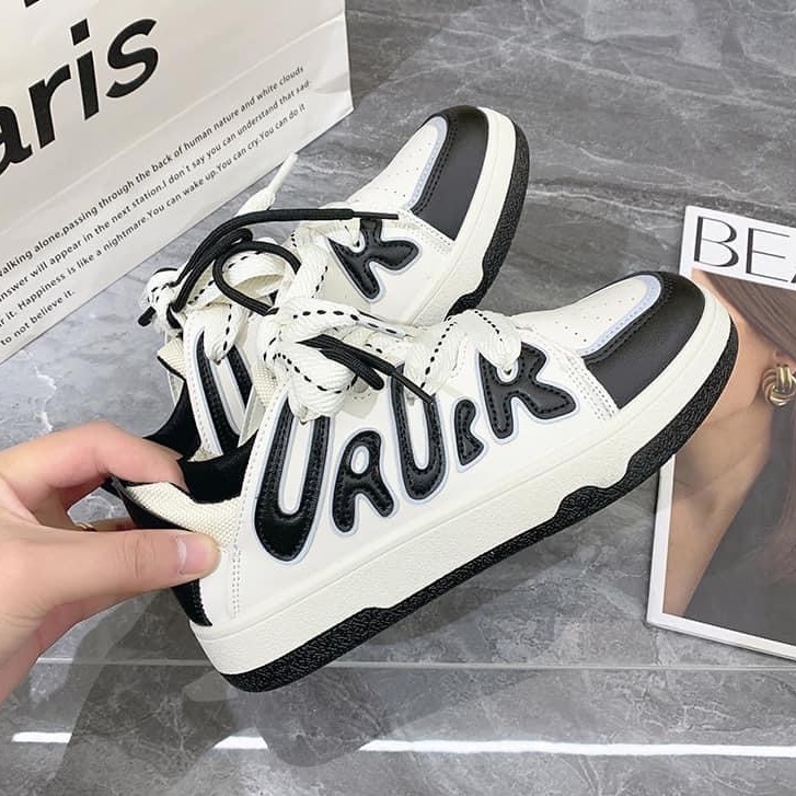 Giày Thể Thao Nữ Ulzzang Hàn Quốc Fashion Phối Chữ Uruck Phản Quang
