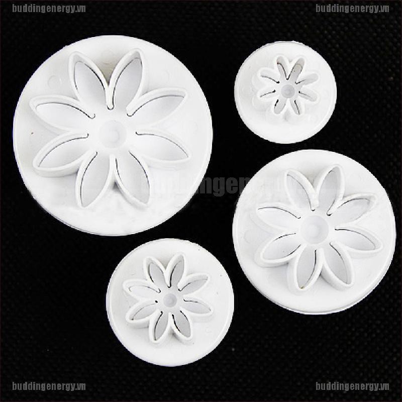 Bộ 4 Khuôn Nhựa Làm Bánh Tạo Hình Hoa Cúc Dễ Thương Tiện Dụng