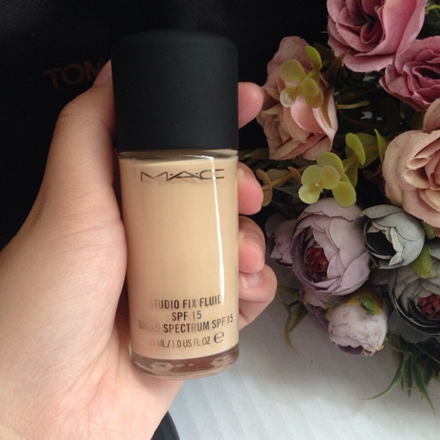 Kem nền MAC Studio Fix fluid SPF15 đủ các tone màu | BigBuy360 - bigbuy360.vn