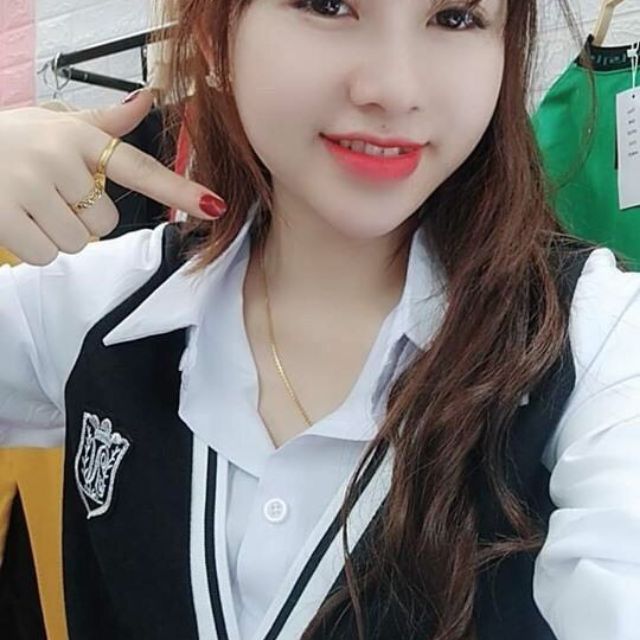Sơ mi pha len tăm đủ màu..bao chất sịn.lên form cực chuẩn cho ce size từ 40kg den 65kg bao vừa luôn ạ ..chất đẹp nhé....