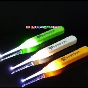 Thiết bị lấy ráy tai có đèn cho bé