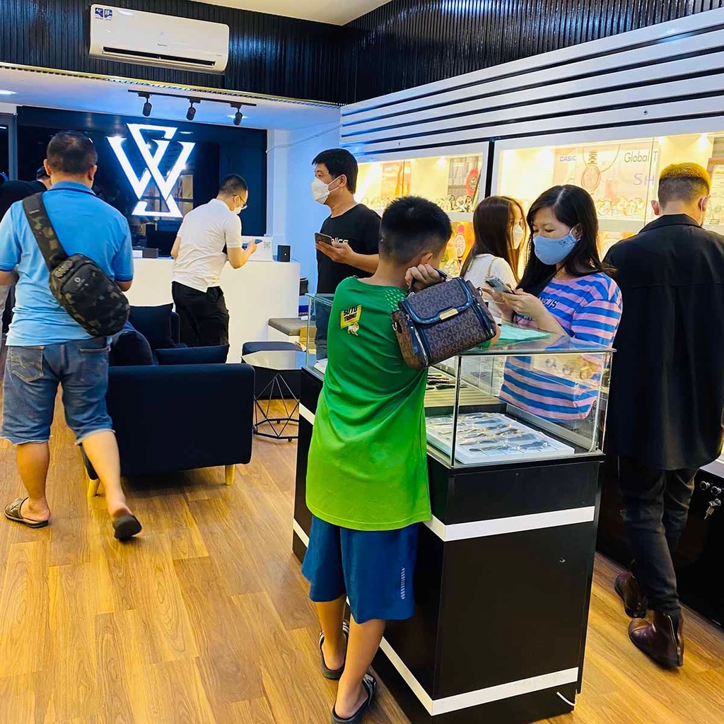 Đồng Hồ Quartz Nam Casio WATCHSTORE MTP-VT01L-1BUDF Thiết Kế Mặt Kính Khoáng 40mm, Dây Da Cao Cấp