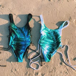 Đồ bơi 1 mảnh One-Piece Swimsuit F21 hàng Cambodia
