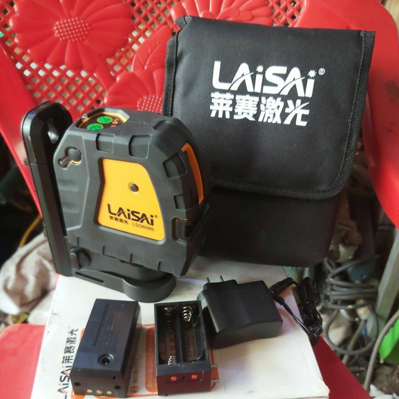 Máy cân mực laze LAISAI LSG609S 2 tia xanh - Dùng được pin tiểu và pin sạc