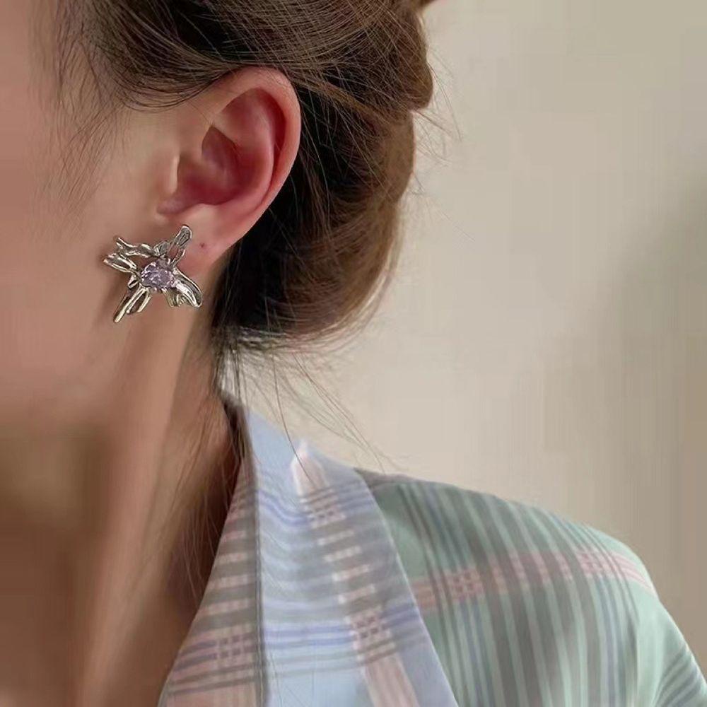 Khuyên Tai Hình Trái Tim Phong Cách Hàn Quốc Ngọt Ngào Cho Nữ