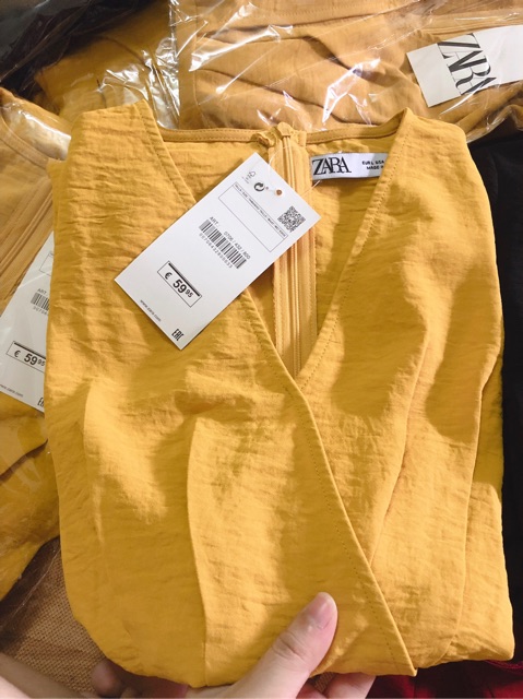 Đầm vintage zara