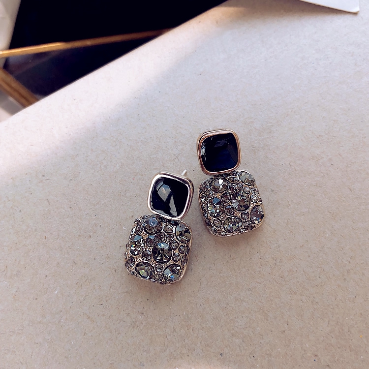 Khuyên Tai Hình Vuông Màu Đen Đính Kim Cương Lấp Lánh Phong Cách Vintage Hàn Quốc Cho Nữ