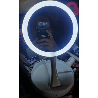 Gương trang điểm đèn led gấp gọn