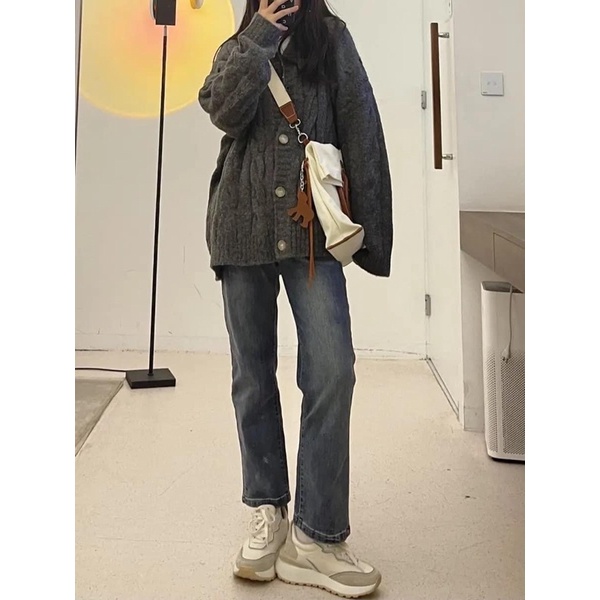 Áo khoác len màu xám tro xinh xắn