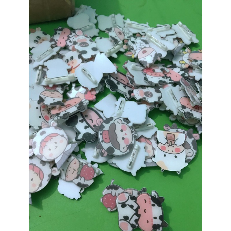 Pin,huy hiệu cài áo , balo , túi sách