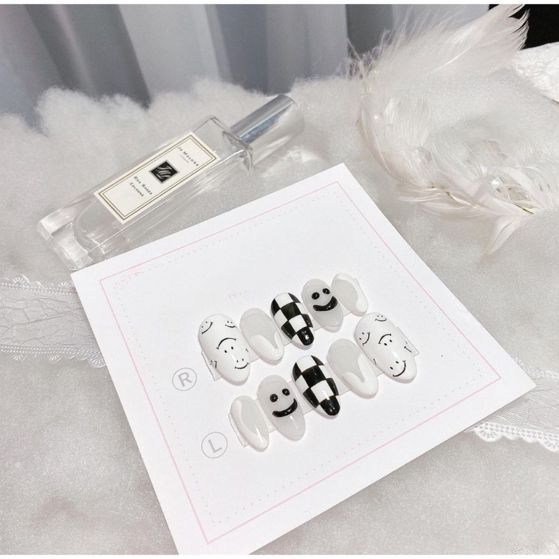 móng úp nailbox thiết kế tay
