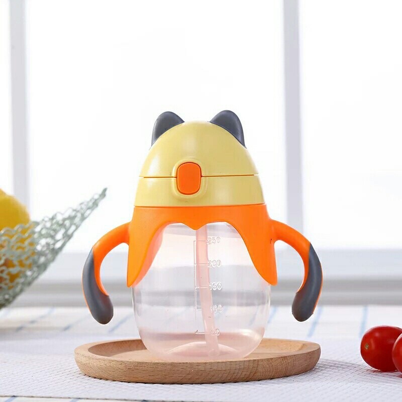 Bình uống nước, tập hút cho bé từ 6m