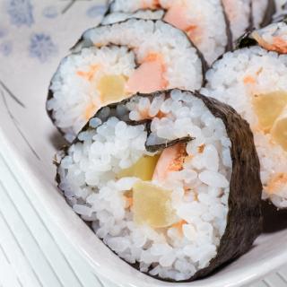 Dụng Cụ Làm Sushi Tiện Lợi