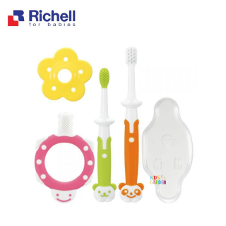Bàn chải bước 3 Richell (12M+)