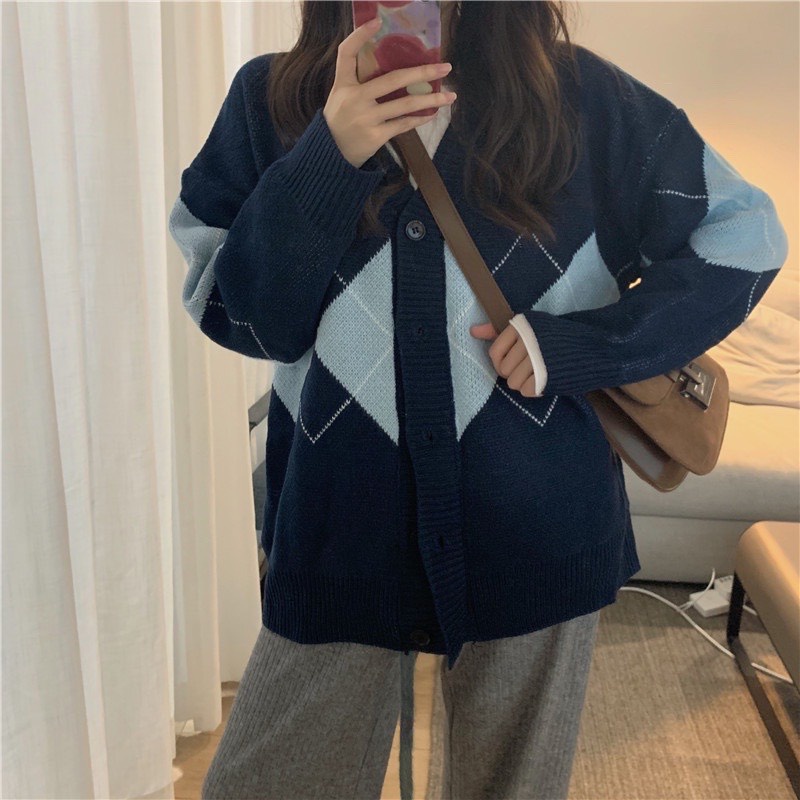 Áo Khoác Cardigan Chất Nỉ Họa tiết Quả Trám Ngang Tay Dài Dáng Rộng Thời Trang Thu Đông Phong Cách Hàn Quốc