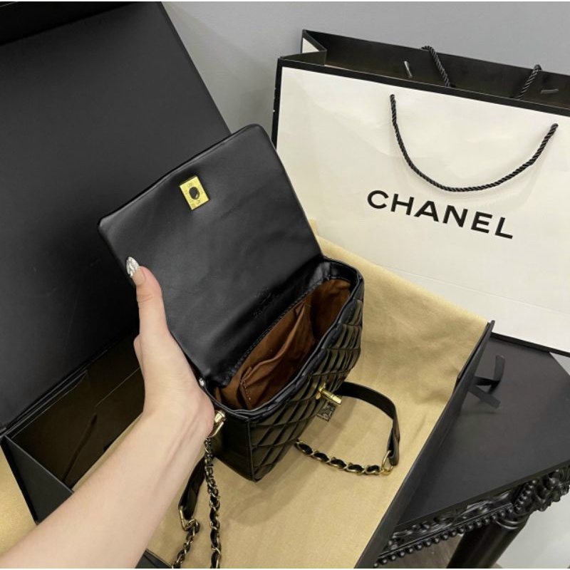 TÚI CHANEL LOGO NẸP SZ 18