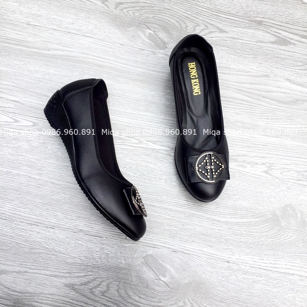 Giày cao gót đế xuồng mũi tròn đính khóa cho mẹ cho bà - Giày cao gót 3cm, 5cm trung niên