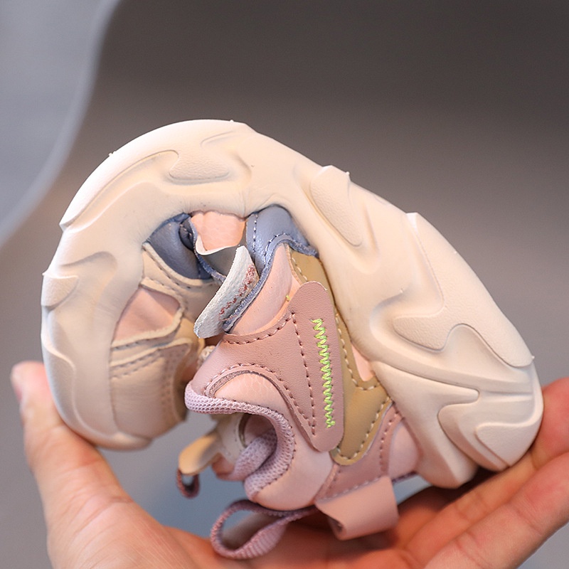 Giày thể thao đế mềm thoáng khí thời trang cho bé gái 2022