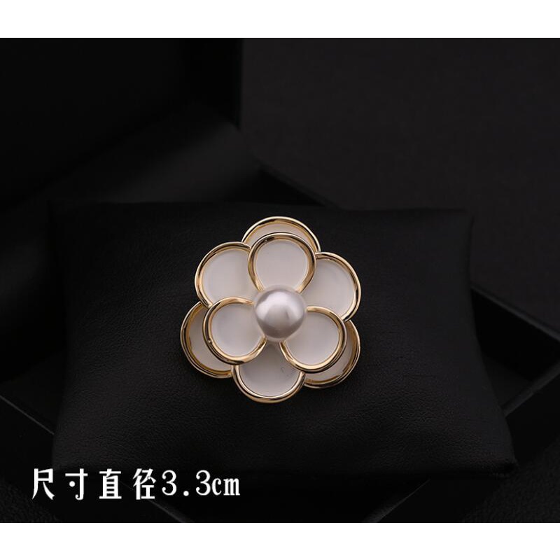 Ghim Cài Áo Hình Hoa Trà Đính Đá Sang Trọng