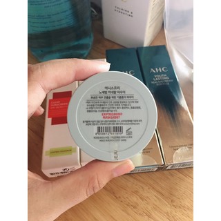 Phấn bột kiềm dầu Innissfree