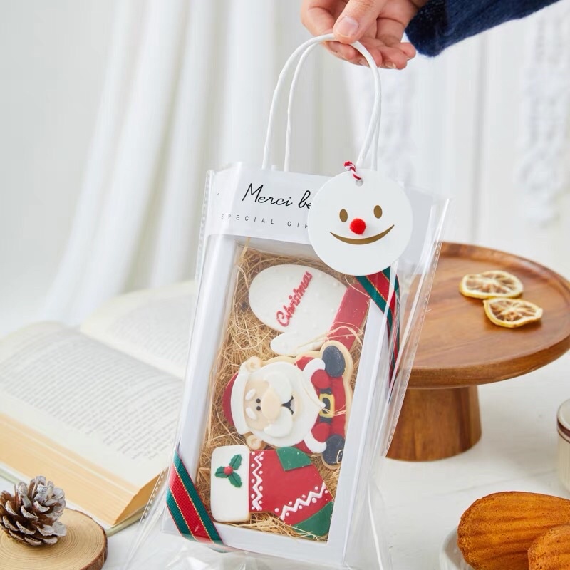 Hộp Giấy Đựng Bánh Nắp Nhựa Mica Kèm Túi Xách Trong Suốt