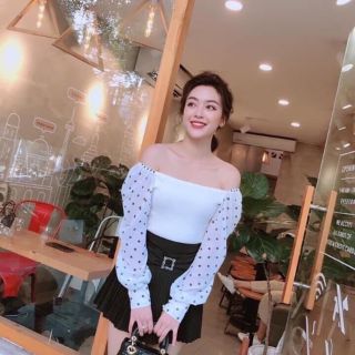 Áo len tay phồng chấm bi
