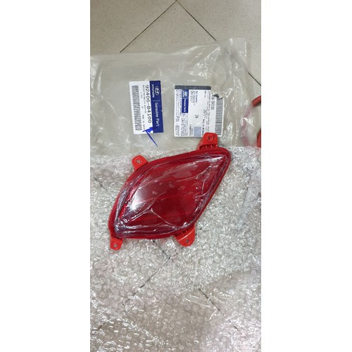 Đèn phản quang sau xe Grand I10 hatback