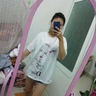 Áo thun phom rộng