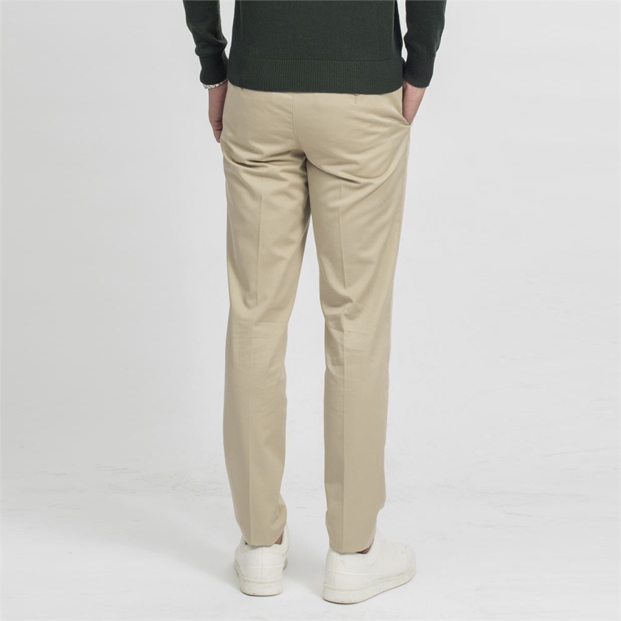 Quần kaki nam ARISTINO dáng ôm chất cotton đứng dáng trẻ trung AKKR04