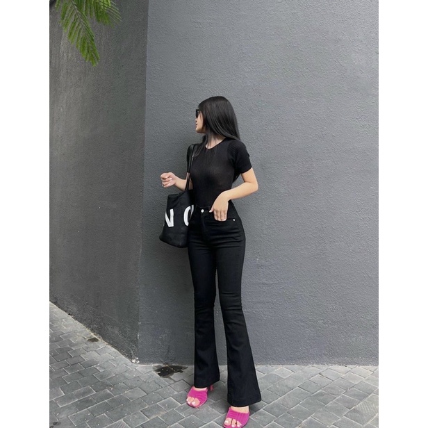 Quần kaki ống loe lưng cao hack dáng 2 màu đen - nude