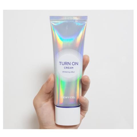 Kem trang điểm dưỡng da Turn On Cream DewyCel HQ | BigBuy360 - bigbuy360.vn