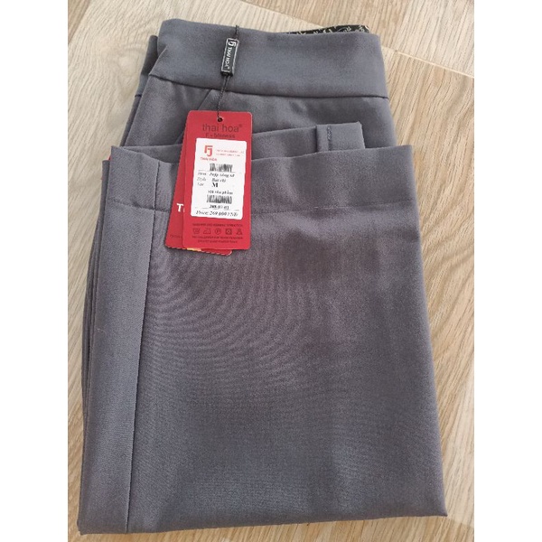 Chân váy bút chì Thái Hòa màu xám