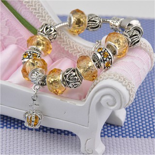 Vòng đeo tay Charm