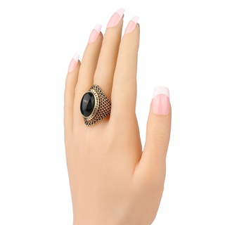 Nhẫn Chạm Khắc Hình Oval Phong Cách Cổ Điển