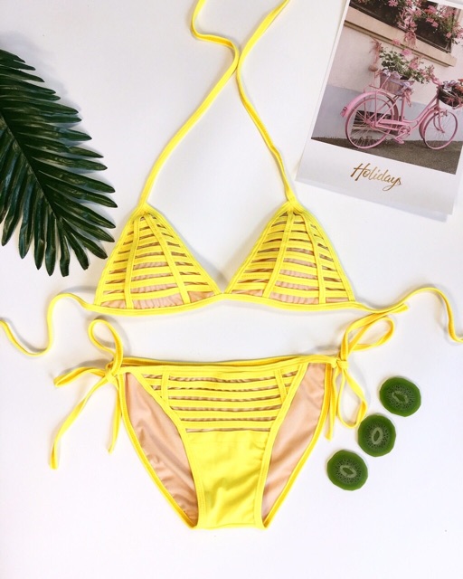 Bikini tam giác vàng sexy | BigBuy360 - bigbuy360.vn