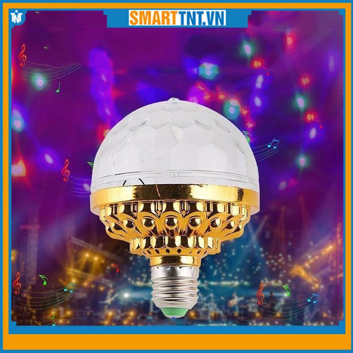 Đèn led 7 màu tự xoay cảm ứng theo nhạc tặng kèm đui đèn mới, hàng đẹp Smarttnt.vn